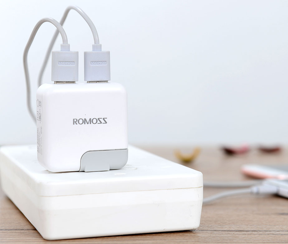 Universal USB Φορτιστής 2,1Α – ROMOSS